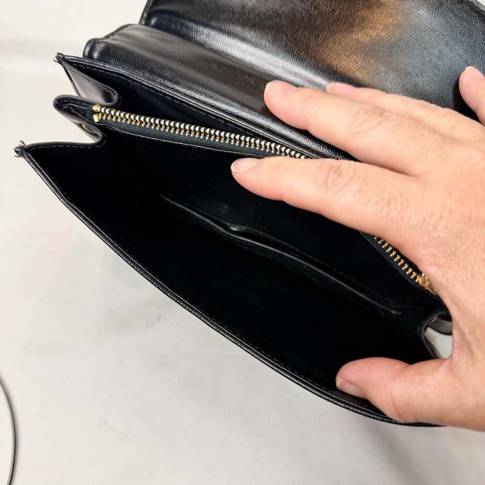 Vintage Black Leather Evening Shoulder Bag with Gold Tone Rope Detail Clasp - Picture 9 of 10